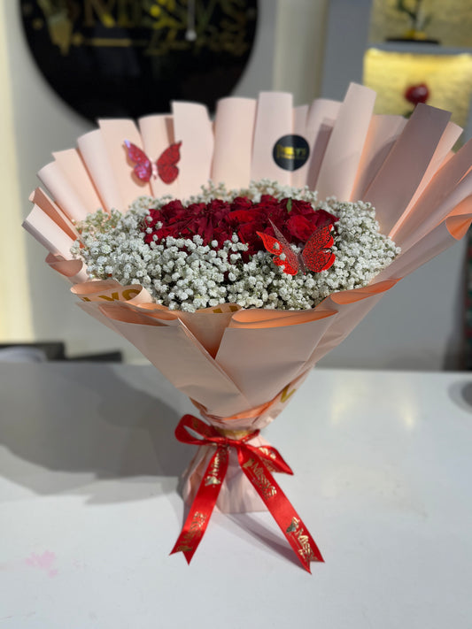 Little rose and gypsol