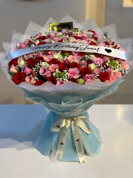 Glamorous bouquet customized