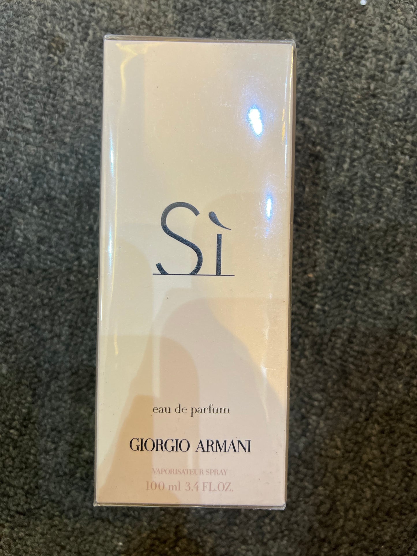 Si Giorgio Armani